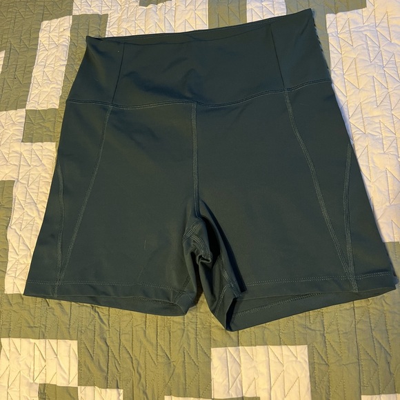 Dark Green Girlfriend Collective Shorts Size L - Picture 4 of 7